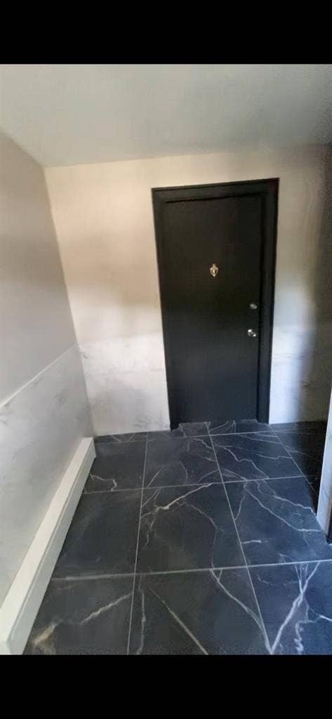 1Br Water-Gas-HeatParking included