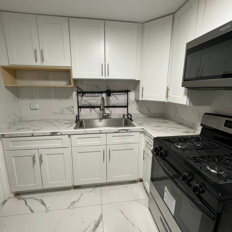1Br Water-Gas-HeatParking included