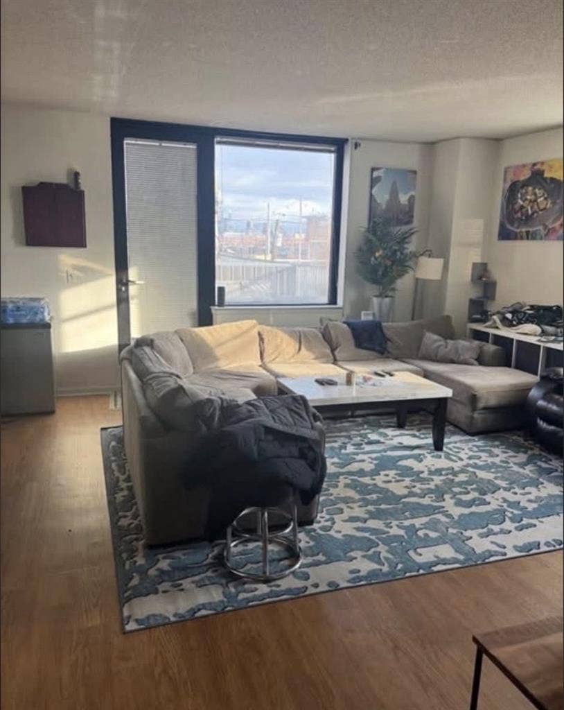 Lease Takeover in Hoboken!