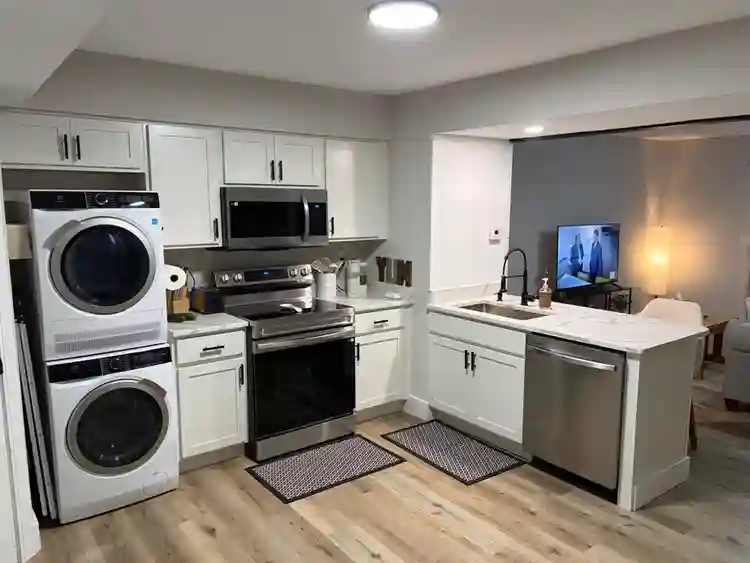 Roommate for Hiram Ohio Townhome
