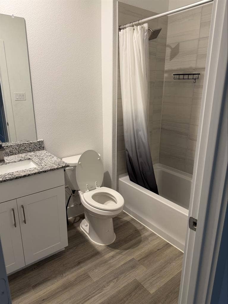 3 bedroom townhome for rent.