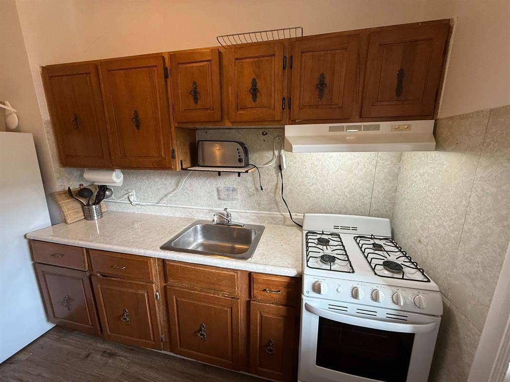 Chambre à Montréal ÉdouardMontpetit