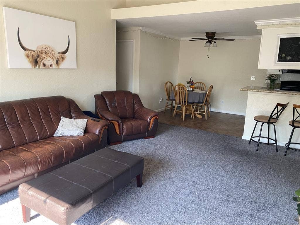 1 bedroom with private bathroom!!