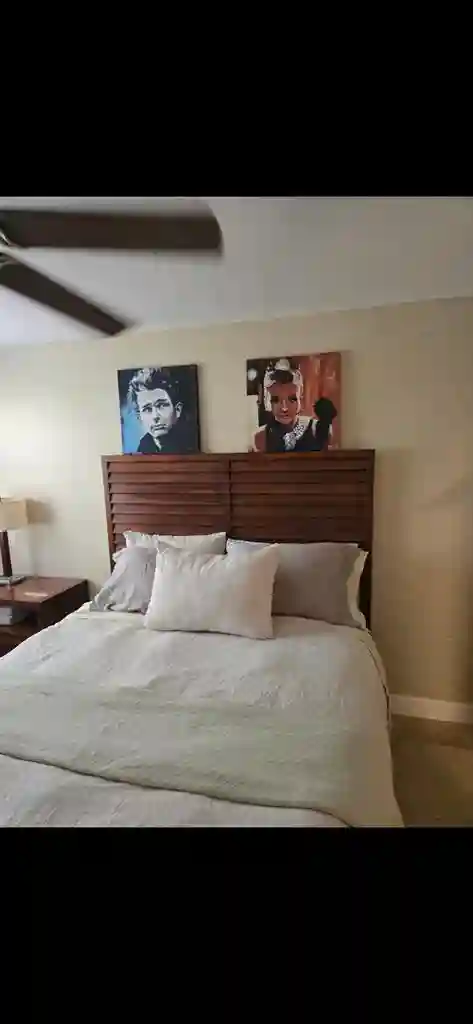 Nice Room Available By The Beach