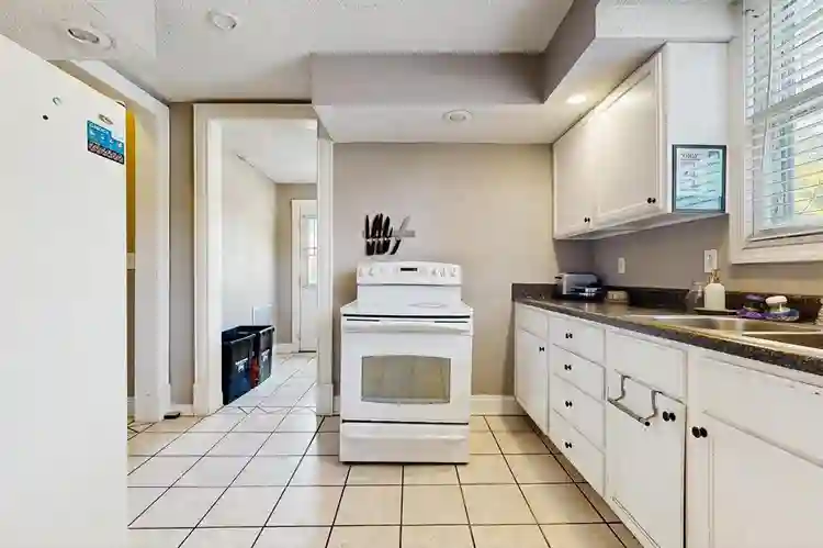 1 BR in Kansas City