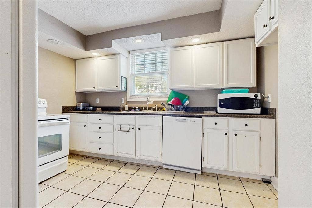 1 BR in Kansas City