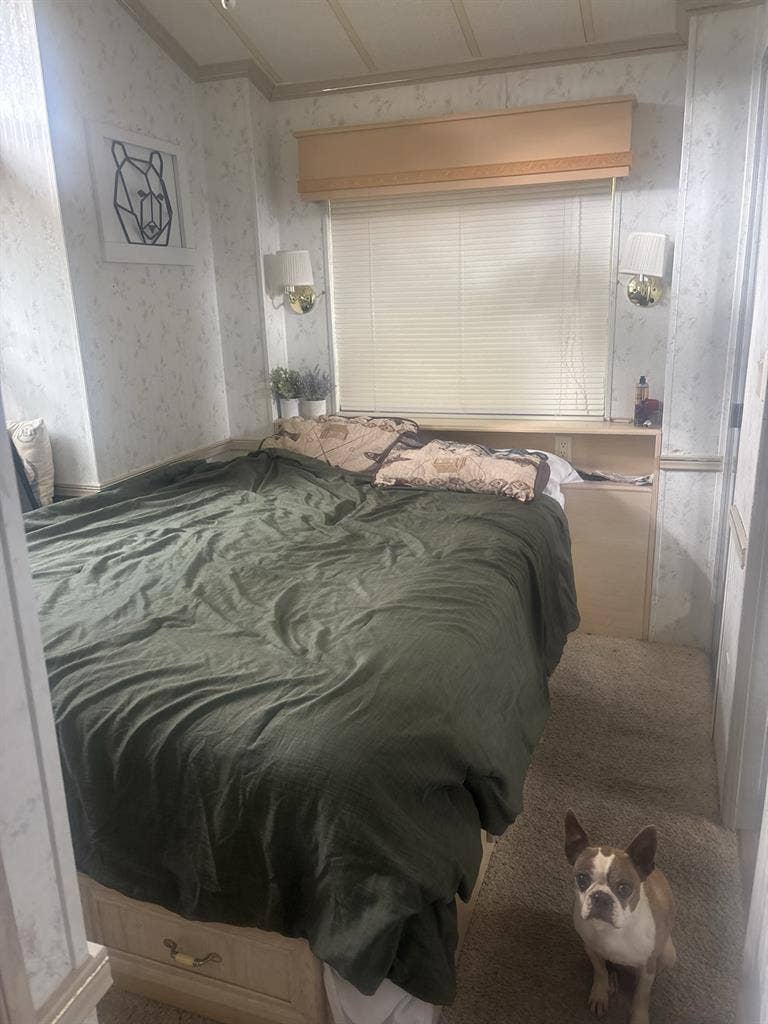 Small bedroom available