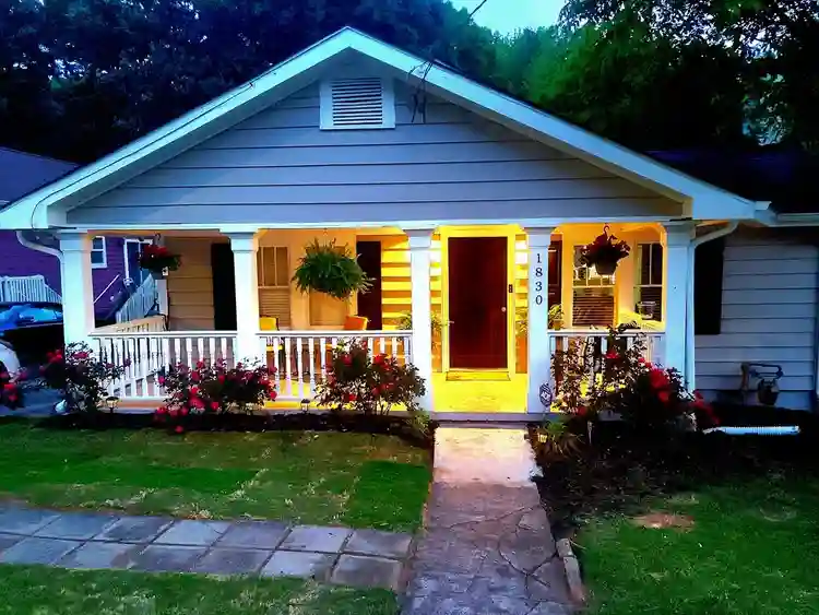 🏡 SPACIOUS ROOM IN EAST POINT