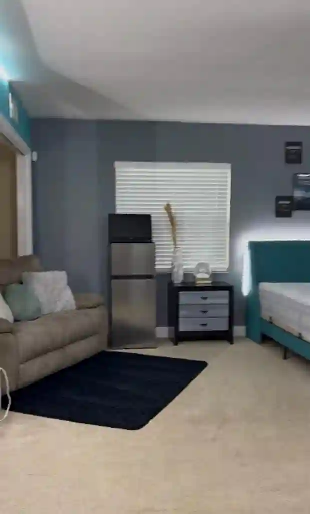 Room for rent with private bathroom