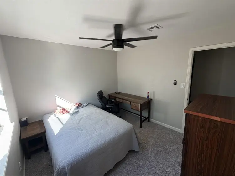 Looking for female roommate