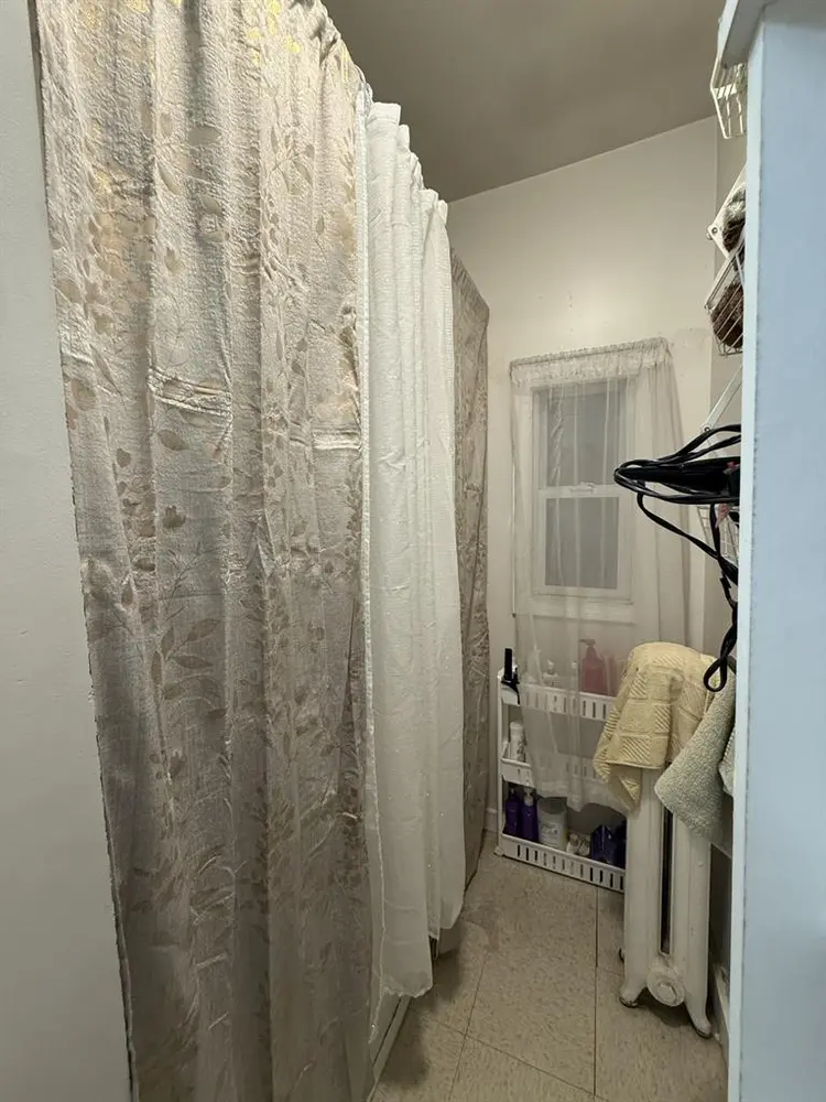$900 all utilities included