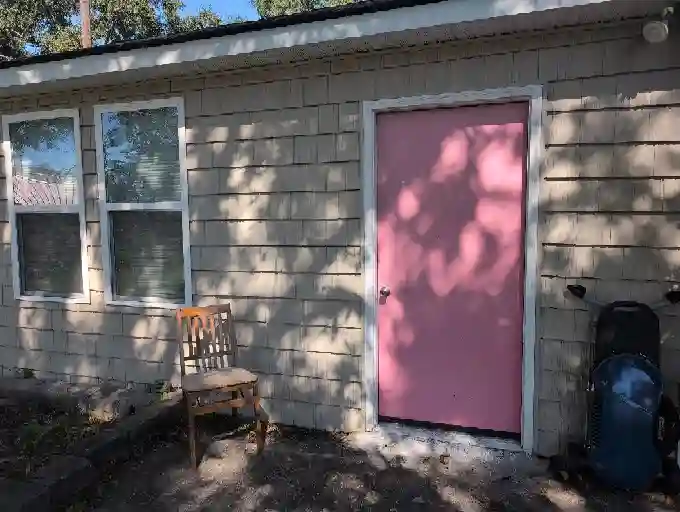 Room to rent with private entrance