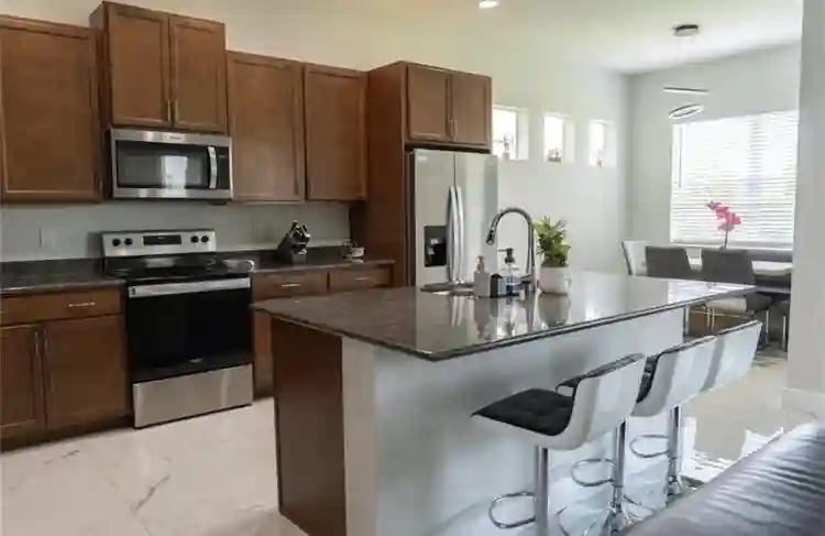 Room for rent in Westlake!