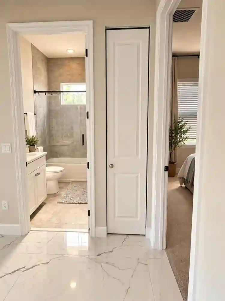 Room for rent in Westlake!