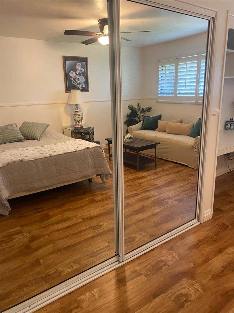1,499 / 1 Bed w En Suite 1 Bathroom