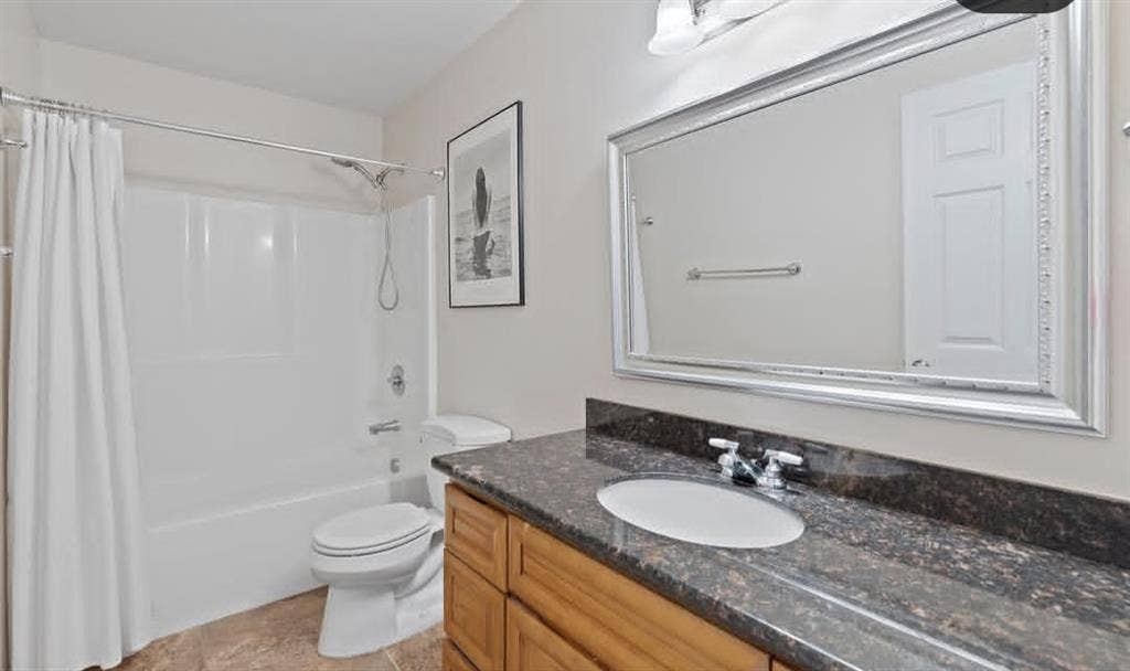 2 BEDROOMS IN SE PORTLAND