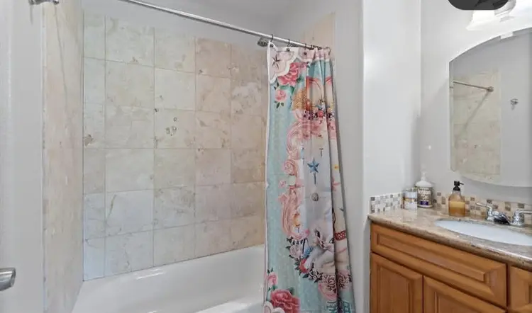 2 BEDROOMS IN SE PORTLAND
