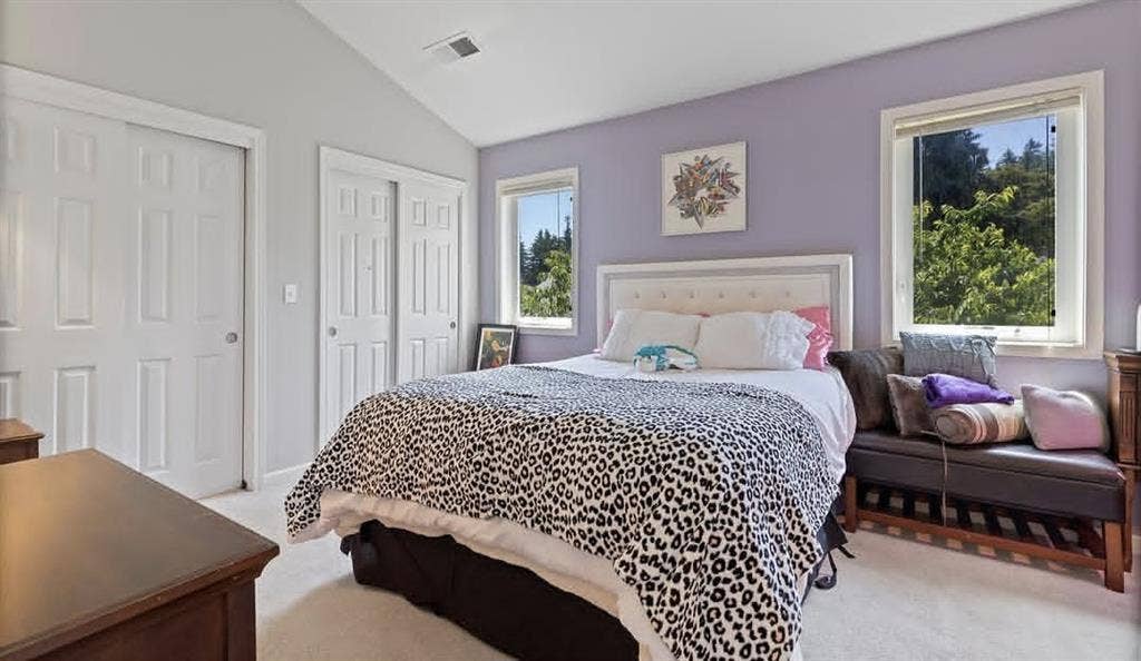 2 BEDROOMS IN SE PORTLAND