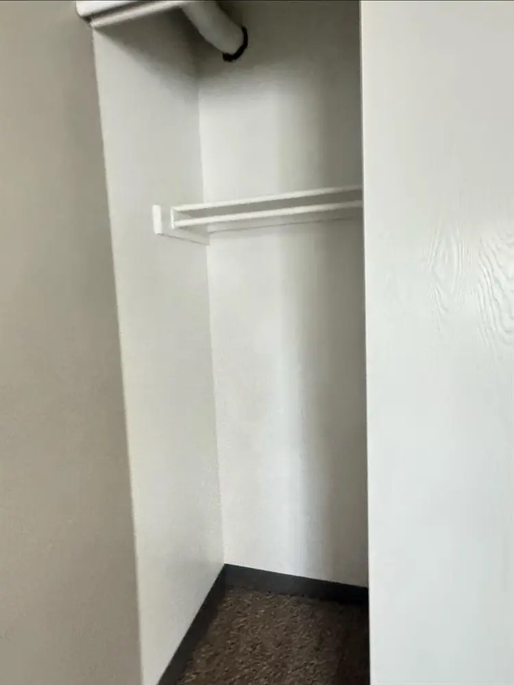 Looking for someone to take my room