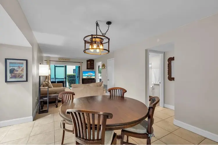 Looking for Roommate in Key Largo!