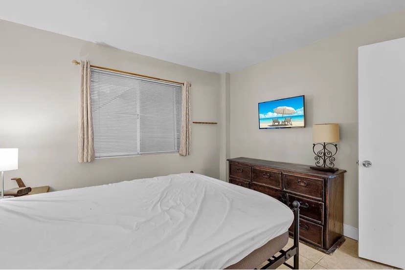 Looking for Roommate in Key Largo!