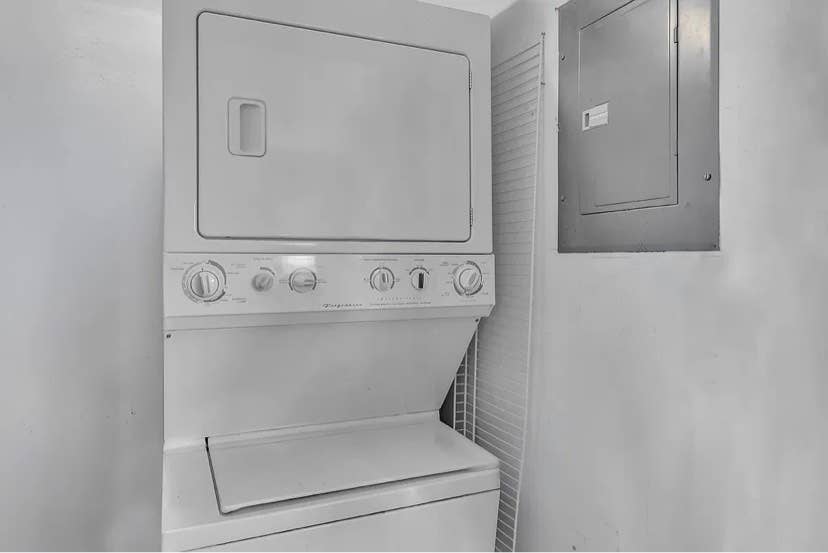 Looking for Roommate in Key Largo!