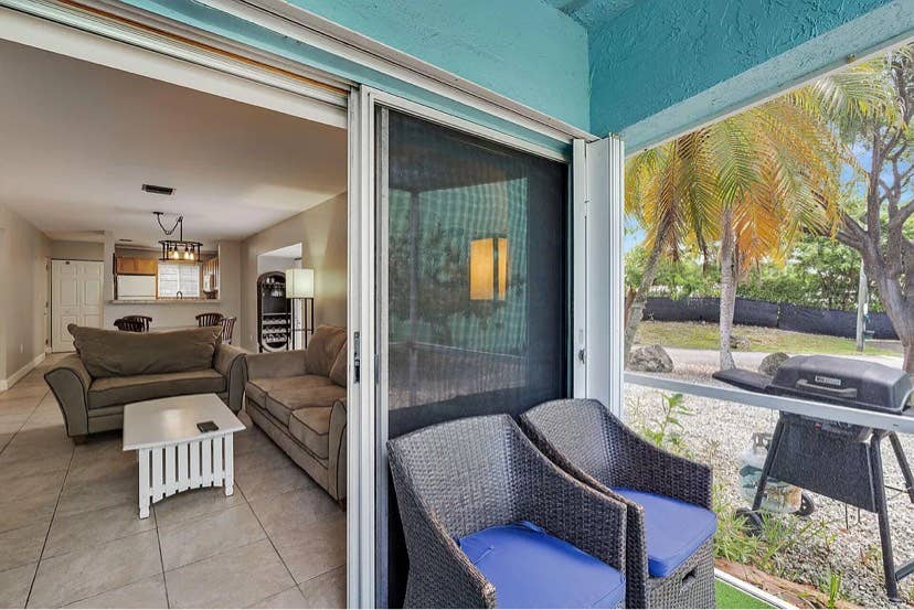 Looking for Roommate in Key Largo!
