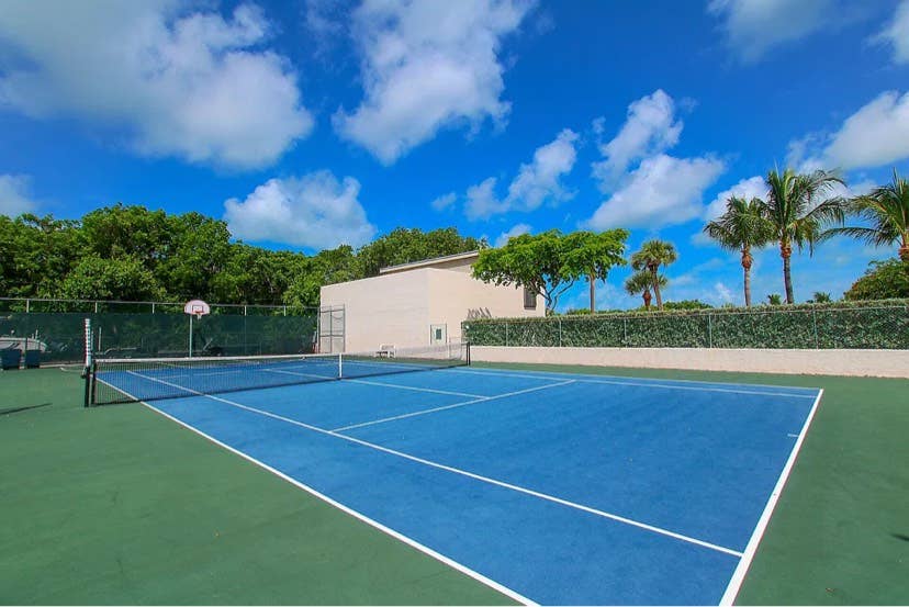 Looking for Roommate in Key Largo!