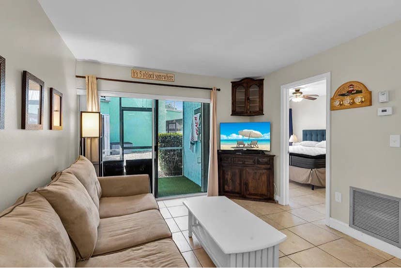 Looking for Roommate in Key Largo!