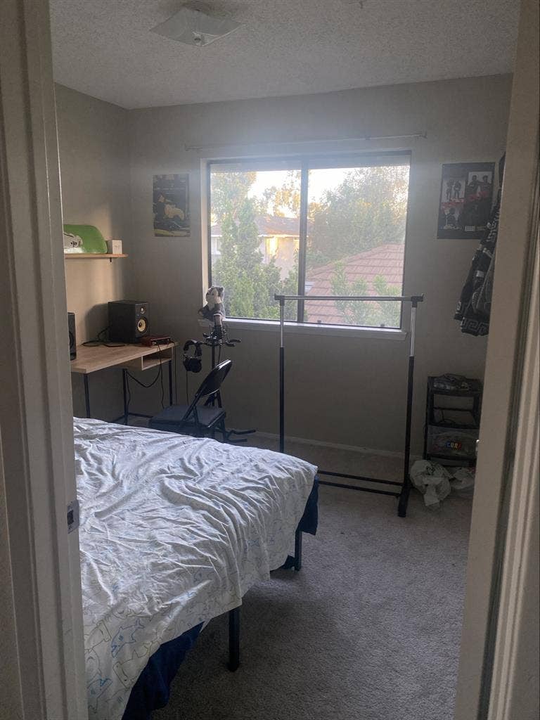 Unfurnished private room