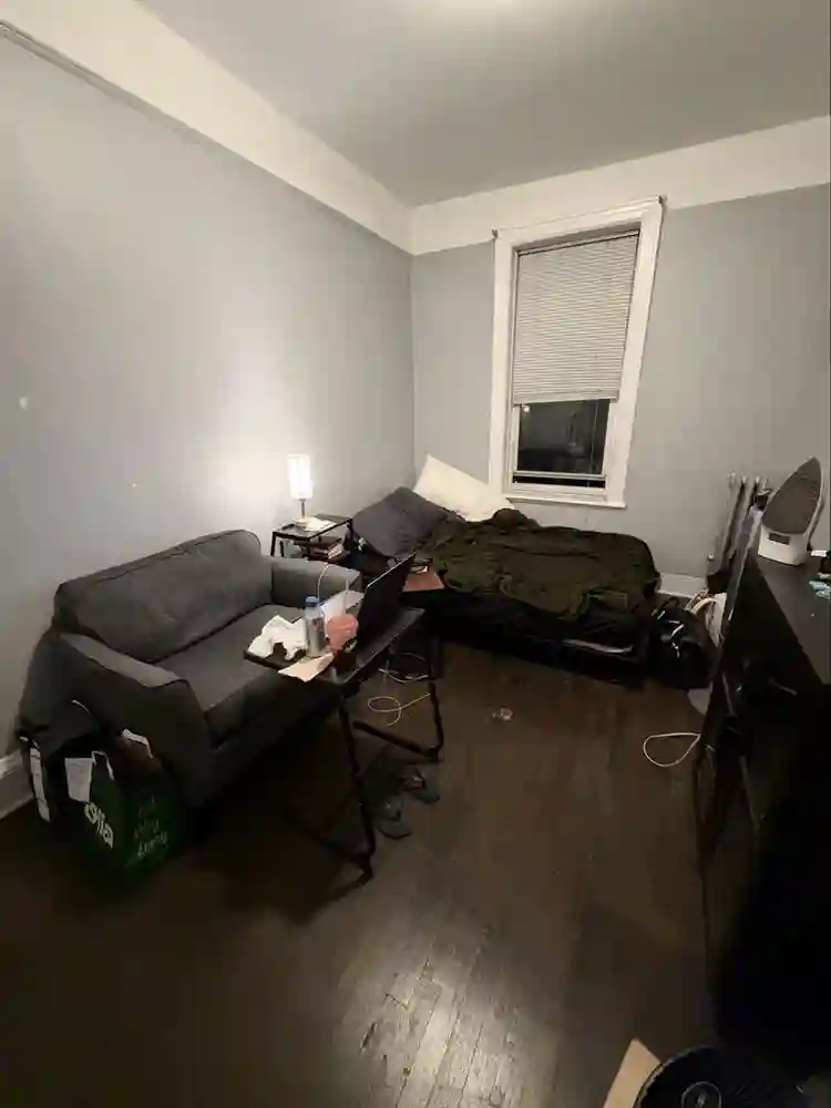 Room in Astoria Queens