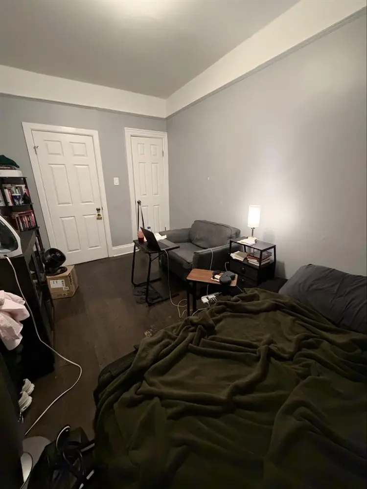 Room in Astoria Queens
