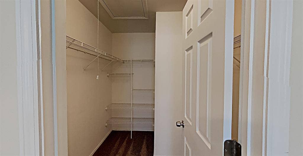Private Room/Bath for Rent