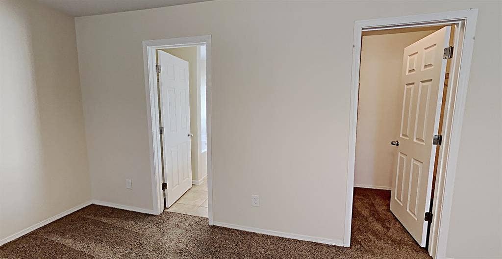 Private Room/Bath for Rent