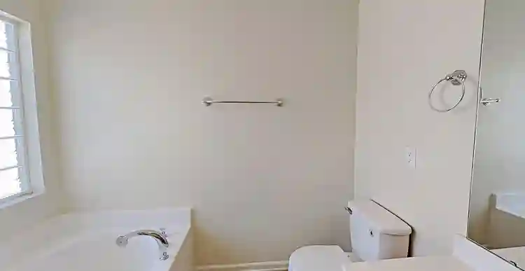 Private Room/Bath for Rent
