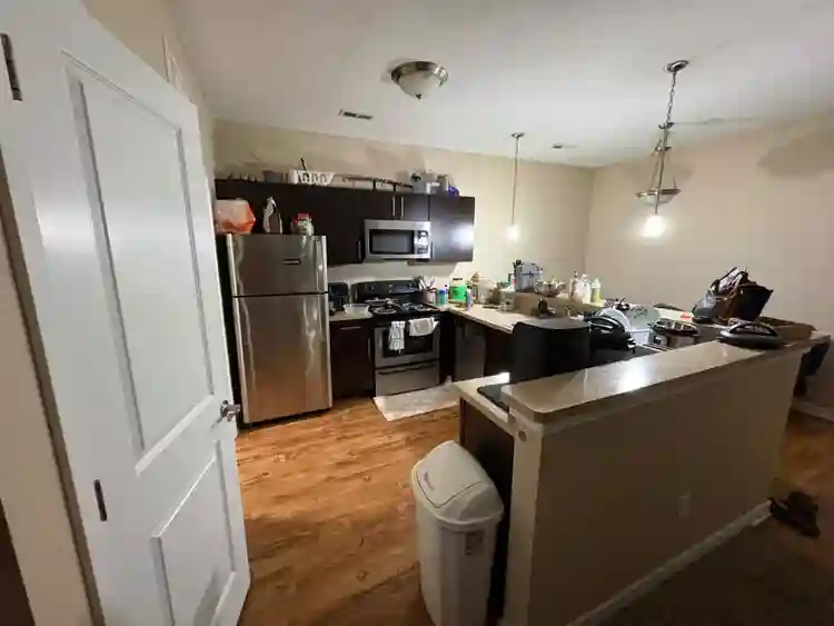 January 1st Lease Takeover: $790/mo