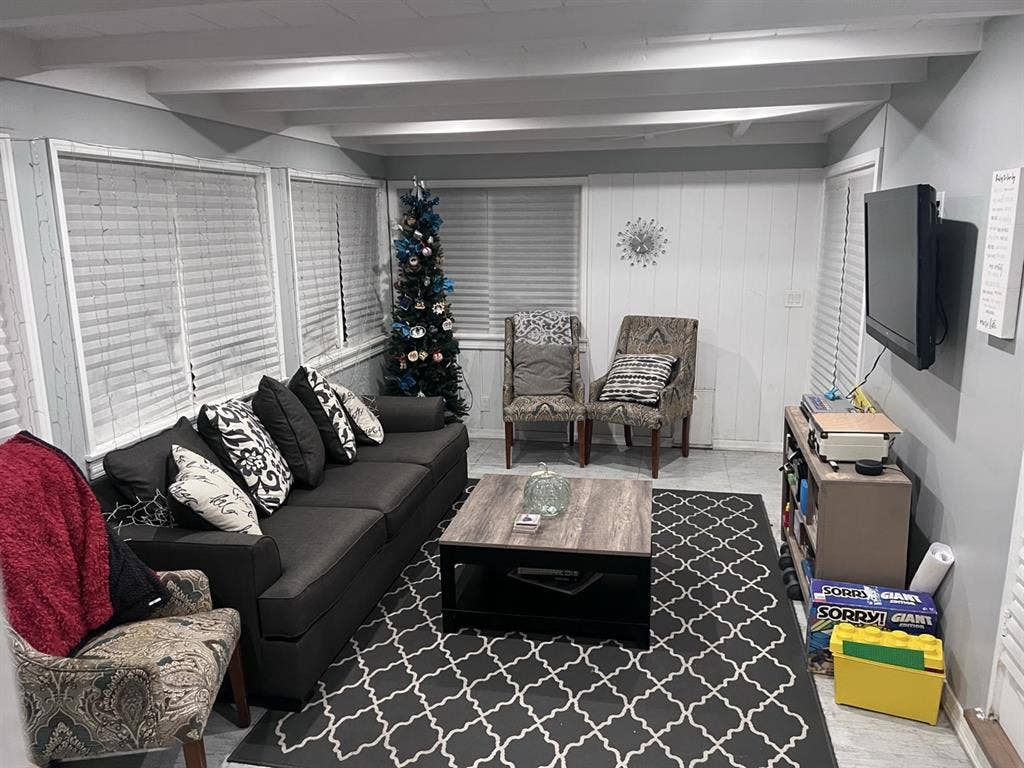 Furnished room with all utilities