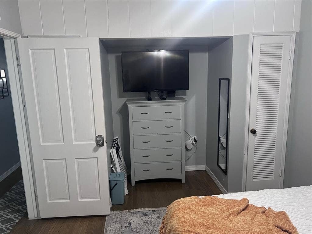 Furnished room with all utilities