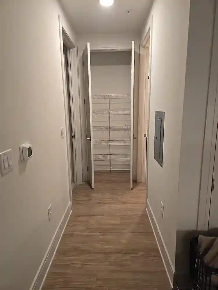 PRIVATE BEDROOM + PRIVATE BATHROOM