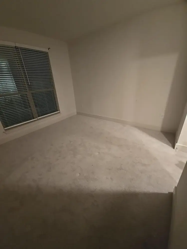 PRIVATE BEDROOM + PRIVATE BATHROOM