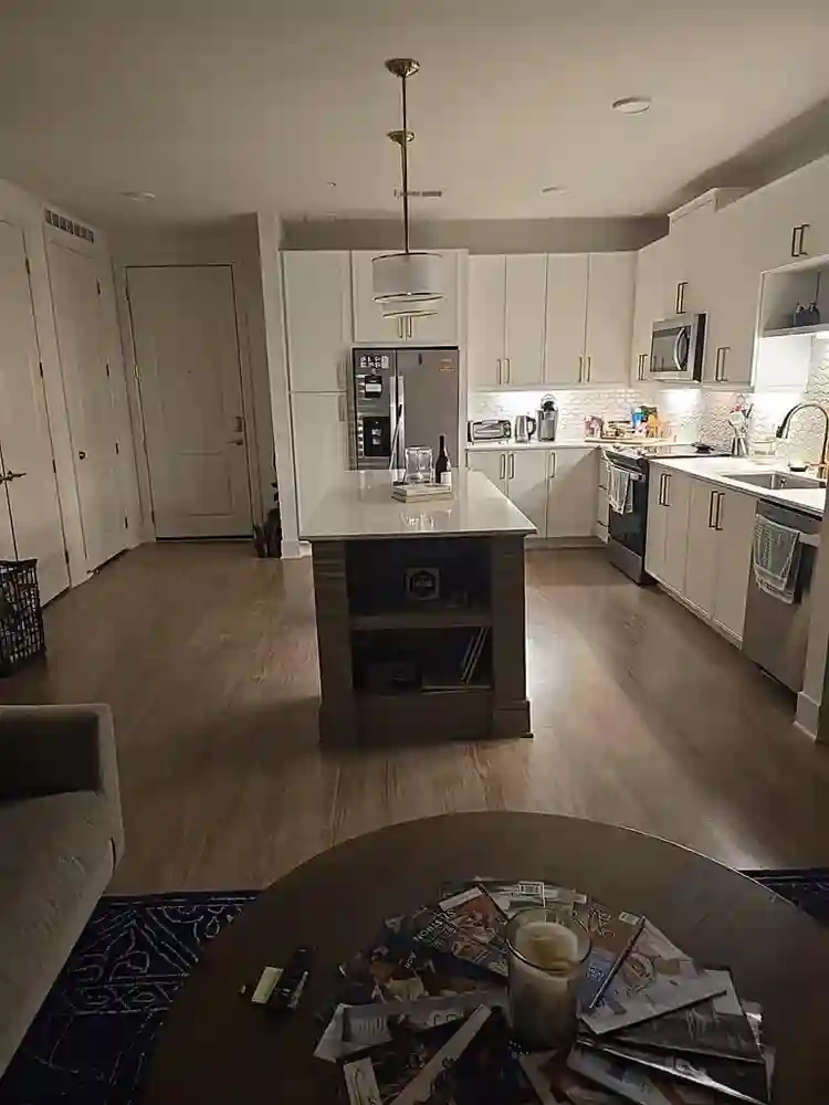 PRIVATE BEDROOM + PRIVATE BATHROOM