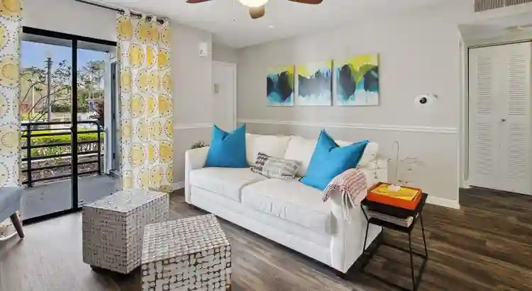 REALLY COOL ROOM