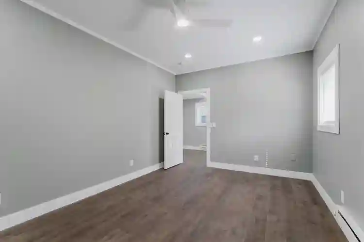 Room Near EMU – $825 Utilities Incl