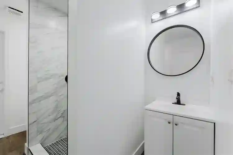 Room Near EMU – $825 Utilities Incl