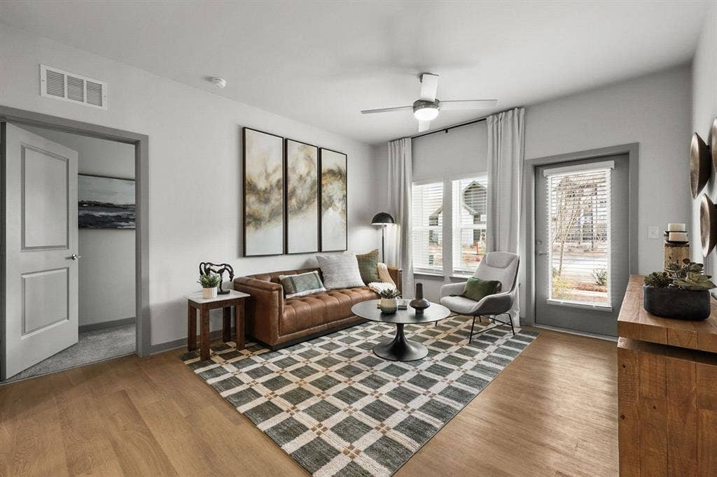 Need Roommate- Elmstead Apartments