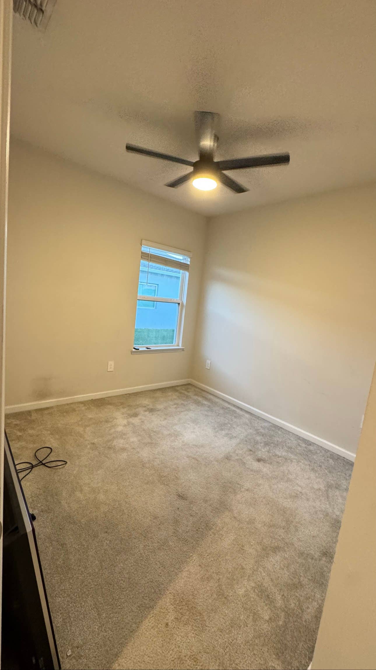 ROOM IN APOPKA | UTILITIES INCLUDED