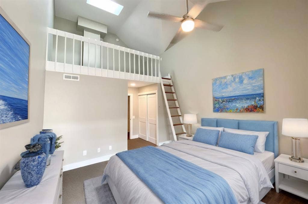 Graduate Court Bedroom (sublet)
