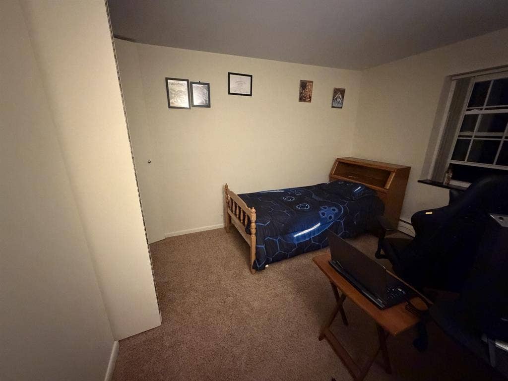Looking for a chill roommate