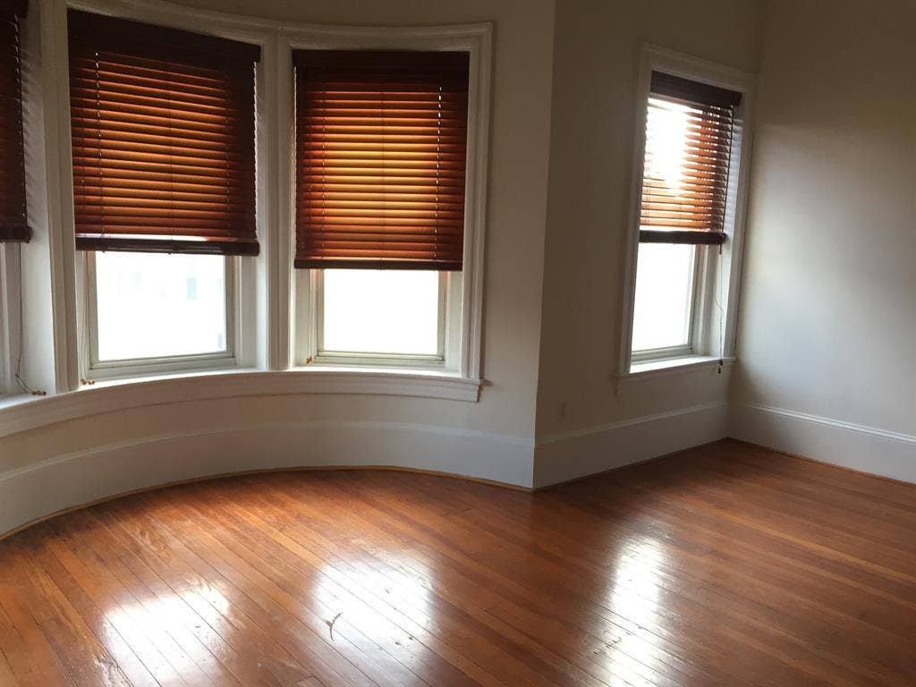 Large Bedroom w Private Bath $1,550