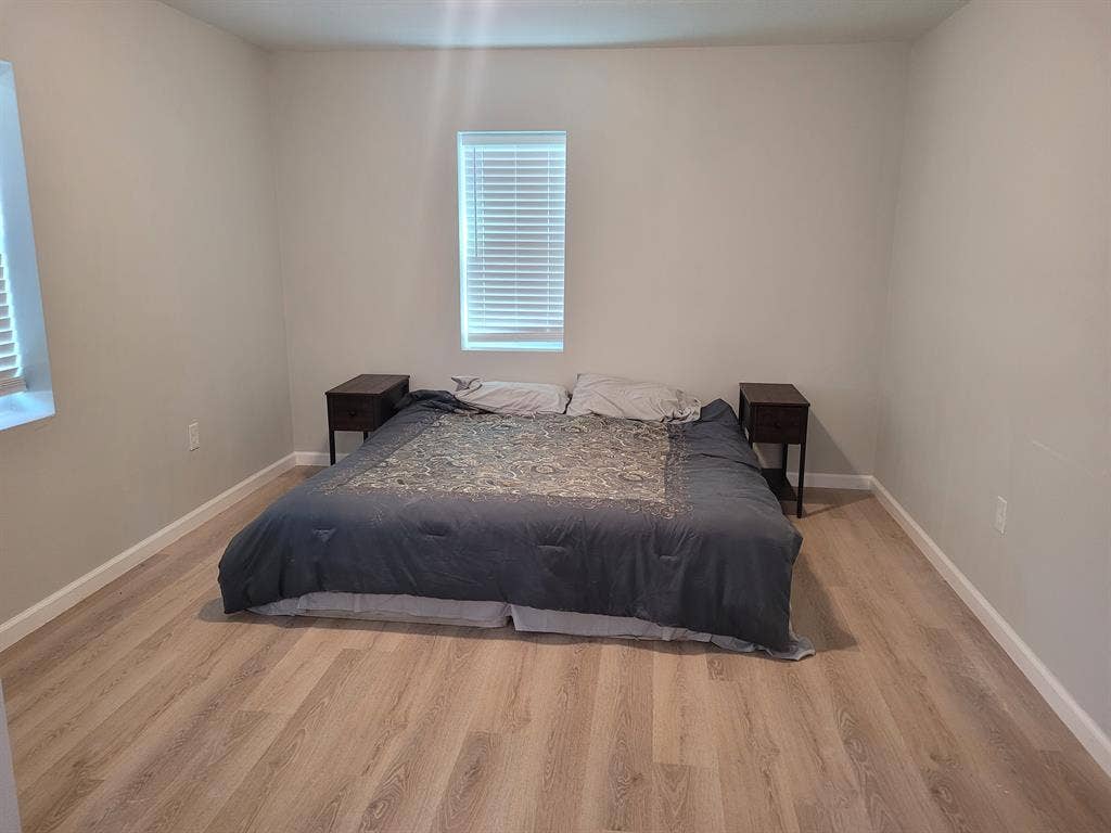 Rooms in Bradenton, Palmetto & SRQ